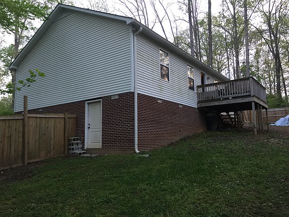 3rd image of 1745 Deerwood Cir