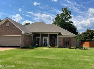 303 Old Town Cir, Brandon, MS 39042