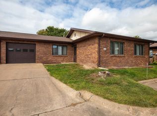 110 E 39th St APT B3, Kearney, NE 68847