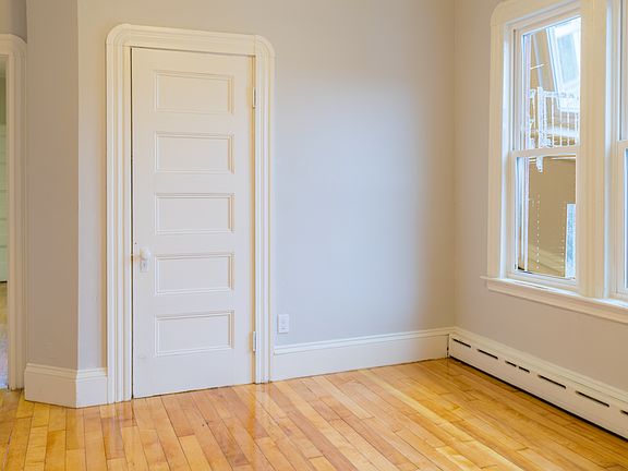 5th image of 83 Orleans St #3rd
