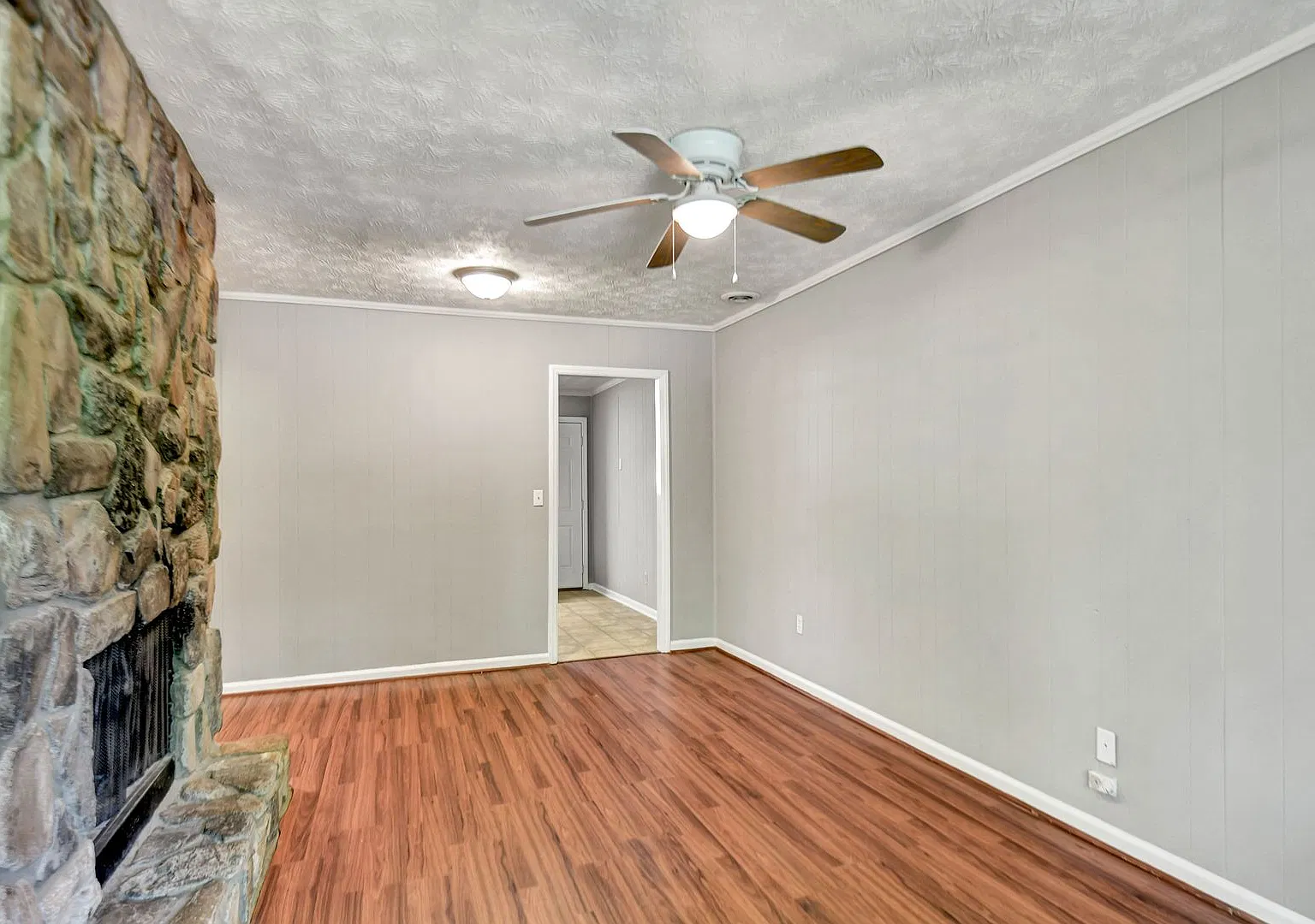80 Cedar Dr — Photo 2