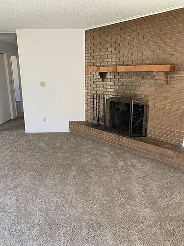3353 E Sunset St Photo 1