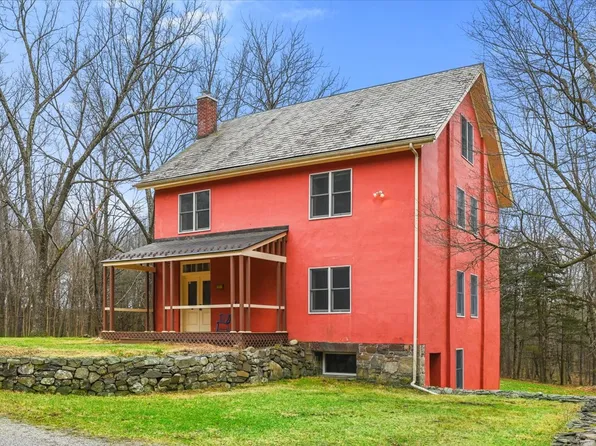 948 Craigville Rd, Chester, NY 10918