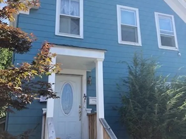 72 Hillside Ave, Brockton, MA 02301