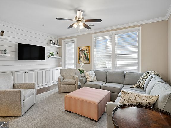 3rd image of 6540 Beacon Dr