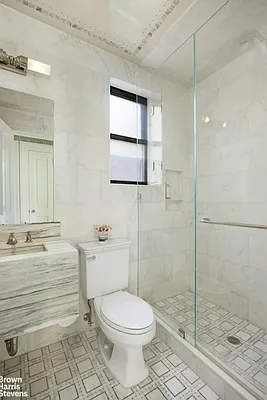 Bathroom, photo 3