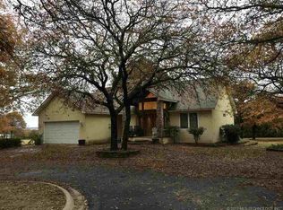 3557 Post Office Rd, Kingston, OK 73439