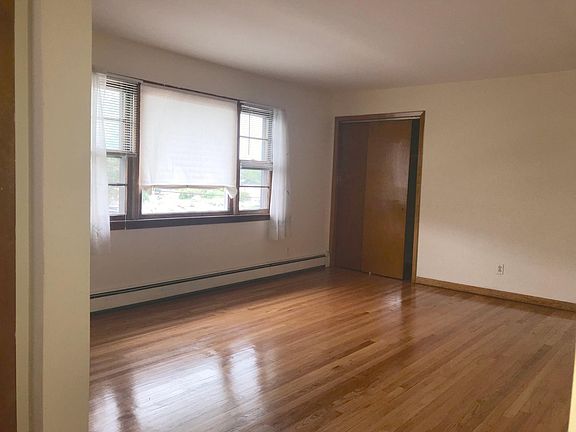2nd image of 732-734 Riverside Ave