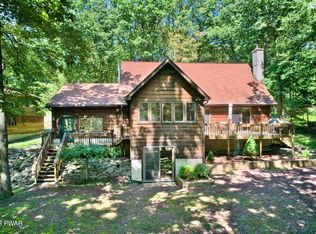 474 Log Tavern Rd, Milford, PA 18337