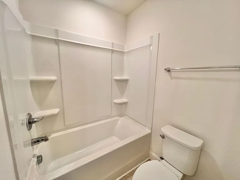 4426 Lord Joseph Ct — Photo 16