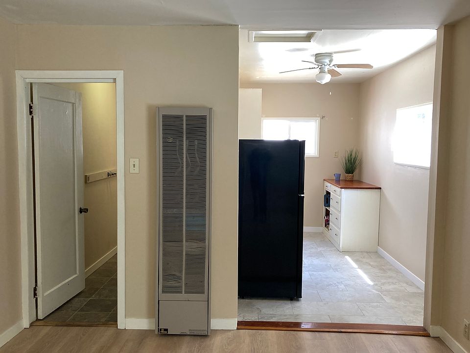 Kitchen & bathroom