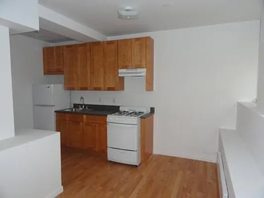 Sold by Bank Neary | media 5