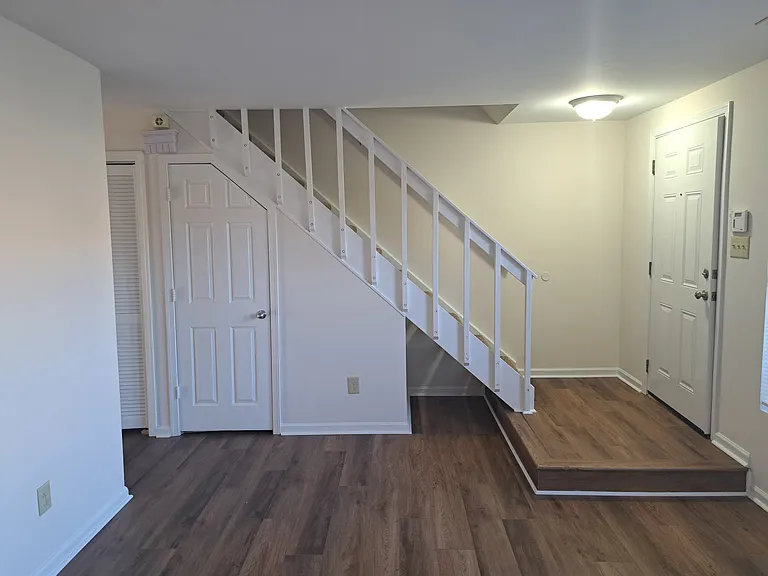 5685 Campus Dr — Photo 6