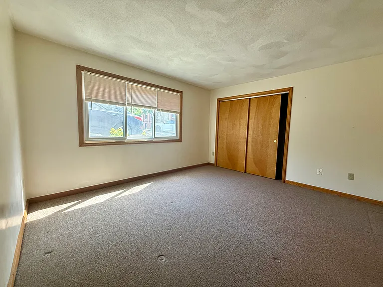 38 Middle St #1 — Photo 9