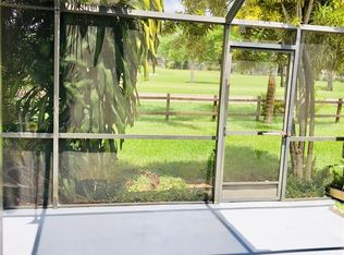 1640 W Golfview Dr, Hollywood, FL 33026