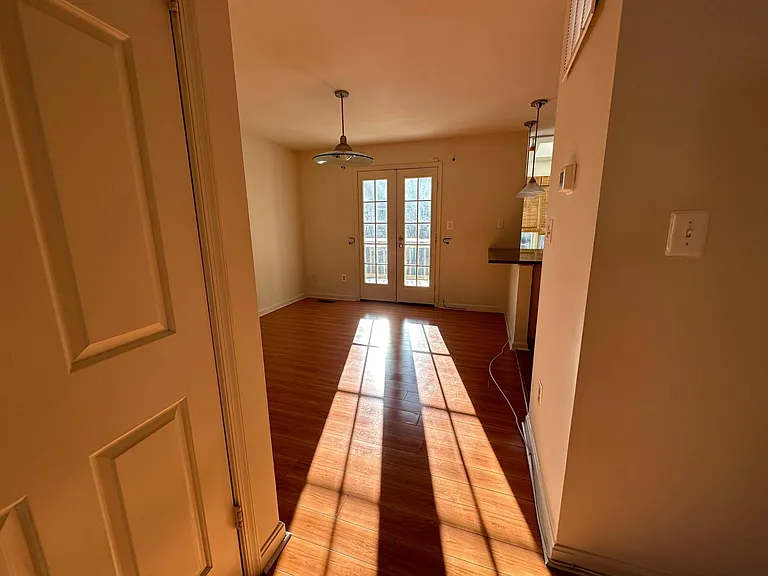 7770 Black Horse Ct — Photo 9