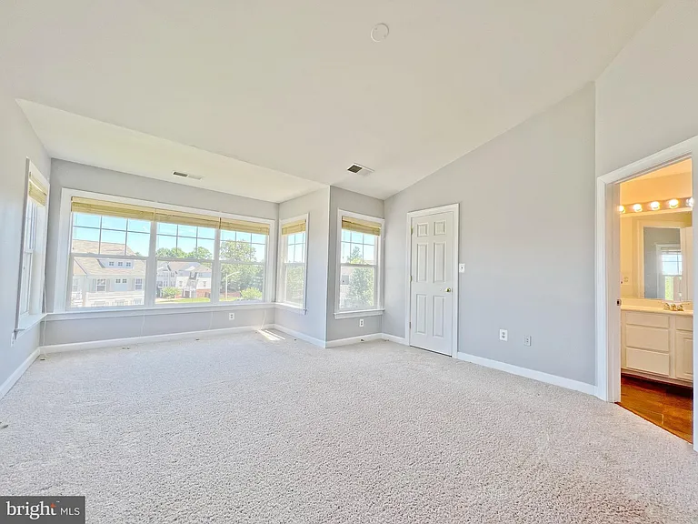 8118 Rainwater Cir — Photo 14