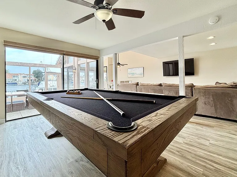 2551 Greencastle Ct — Photo 4