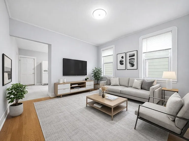 78 Mills St #1 — Photo 1