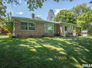 1421 25th St, Moline, IL 61265