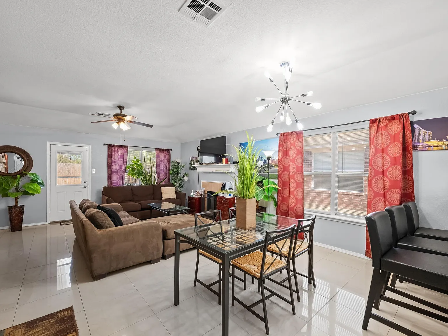 3 bed, 2.0 bath, 1310 sqft, $1,950 — Photo 4
