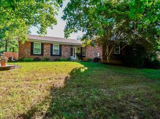 2816 Tall Oak Dr, Saint Louis, MO