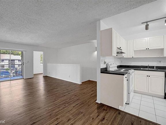 104 gardens dr #204.jpg4