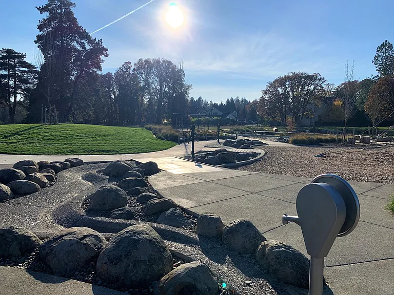 Beautiful Orenco nature park, 2 minutes walk from the house