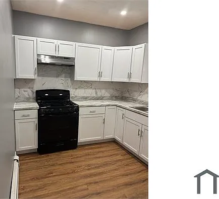 3 bed, 1600 sqft, $3,400 — Photo 2