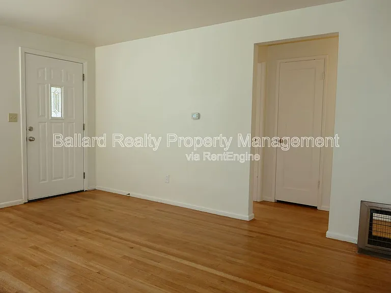 6527 25th Ave NW — Photo 5