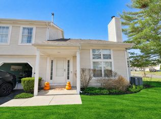 232 Whitewood Dr, Streamwood, IL