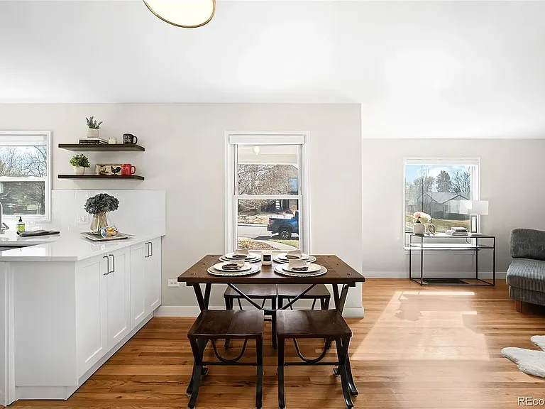 1615 S Elizabeth St — Photo 8