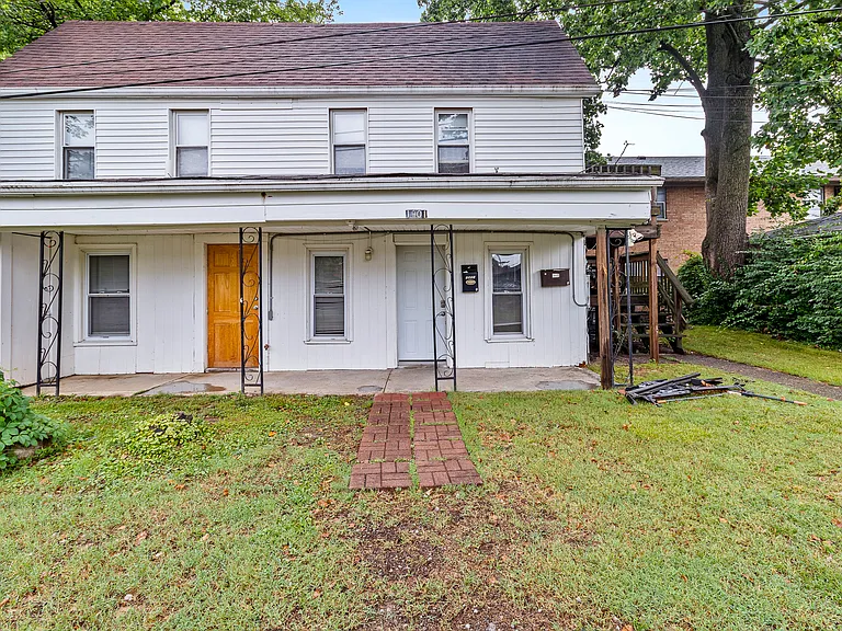 1901 Neville Dr #2 — Photo 1