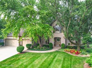 6905 Irish Ct, Darien, IL 60561