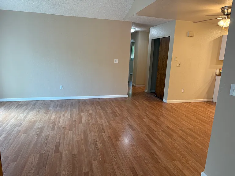 6893 Folsom Oaks Ct — Photo 8