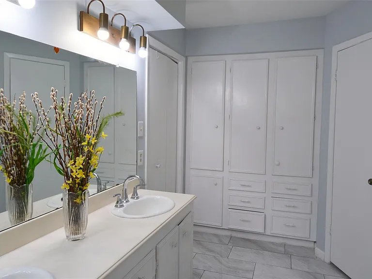 6707 Las Brisas Dr — Photo 16