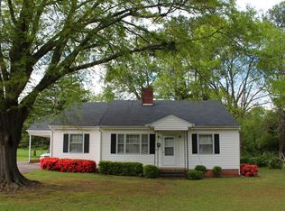 2370 Avondale Dr, Spartanburg, SC 29302