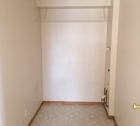 5th image of 6027 Glenn Trace Ln