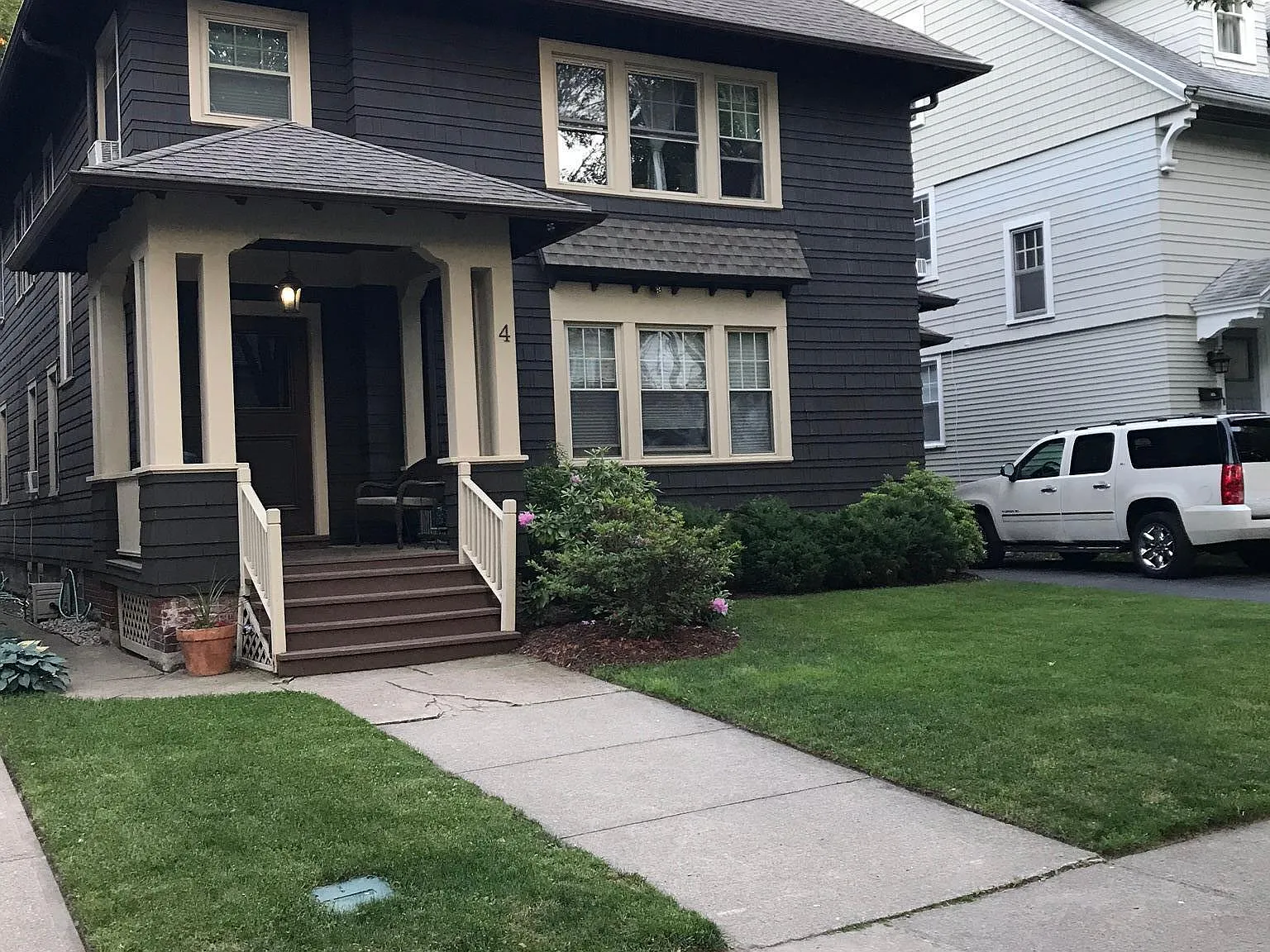 4 Audubon St — Photo 1