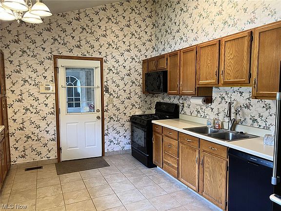 4th image of 416 Cathy Dr