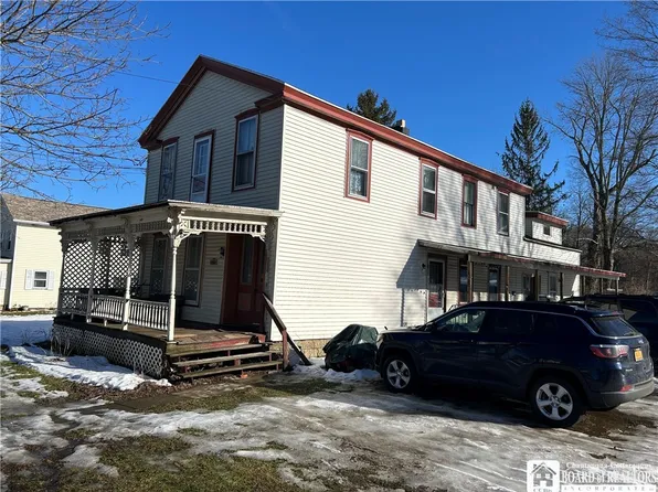 5 Pearl St, Forestville, NY 14062