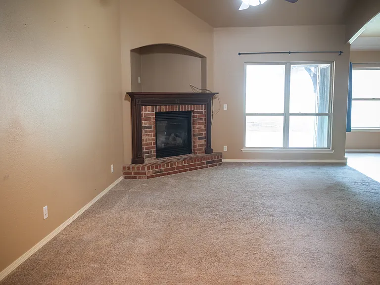 8328 S Gardenia Ave — Photo 3