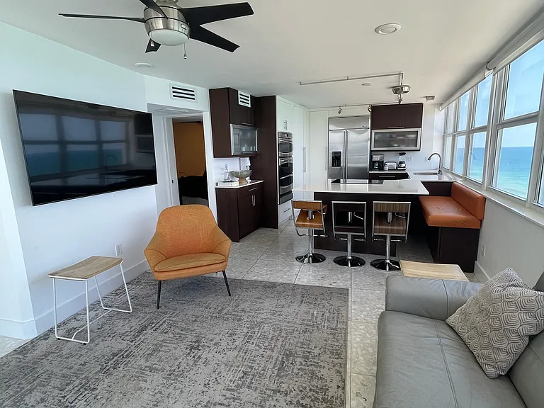 209 N Fort Lauderdale Beach Blvd #12 — Photo 15