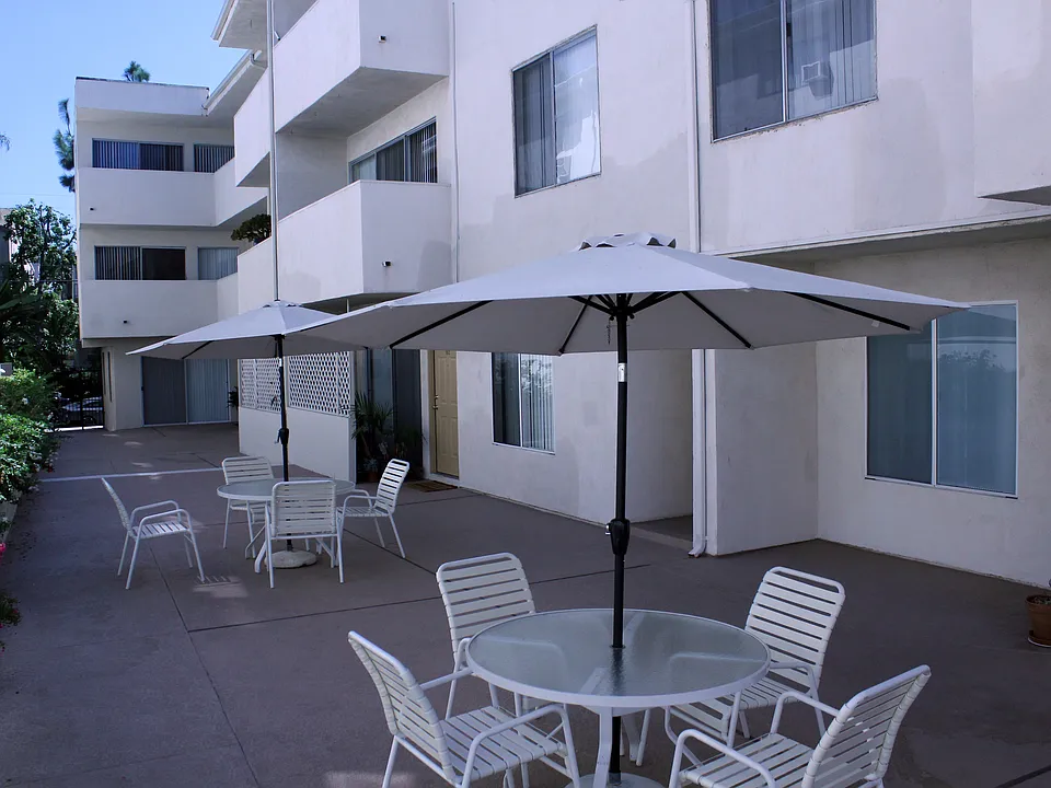 Kennington Apartments