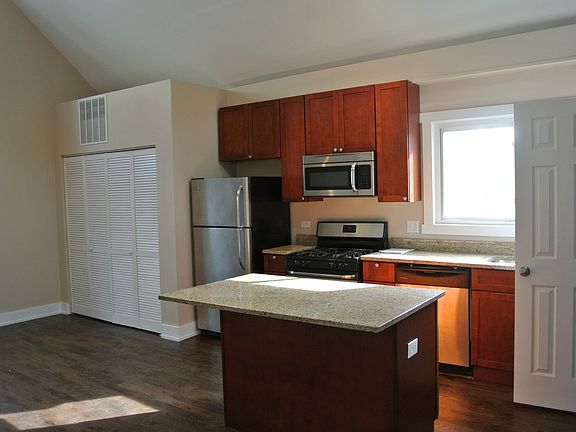 2nd image of 1716 N Campbell Ave #Ch