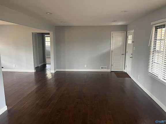 5th image of 205 Taylor Rd