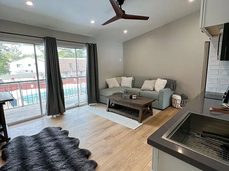 7610 N Lake Blvd #30 — Photo 6