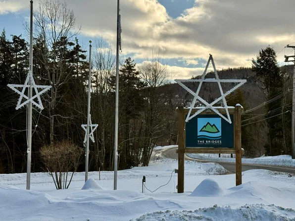 52 Bridges Resort Circle #52, Warren, VT 05674