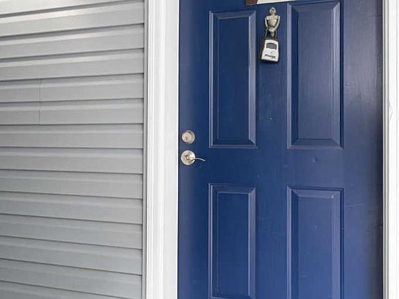 3rd image of 3176 Summit Square Dr #4-B11