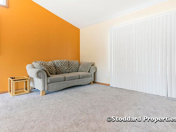 5th image of 5881 E Grove Dr SE